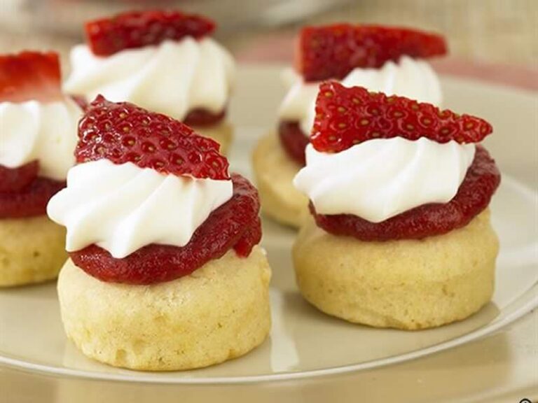 Strawberry cream scones